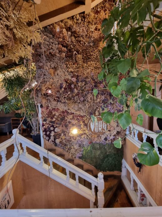 Vers staircase