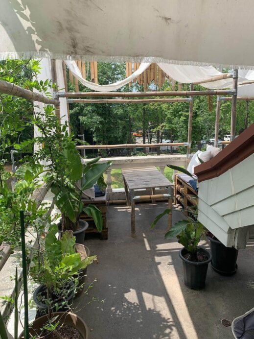 outside porch vers cafe seoul