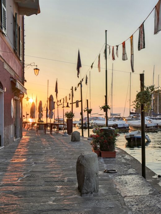 Budget friendly Portofino-light_20240214_073901_0000