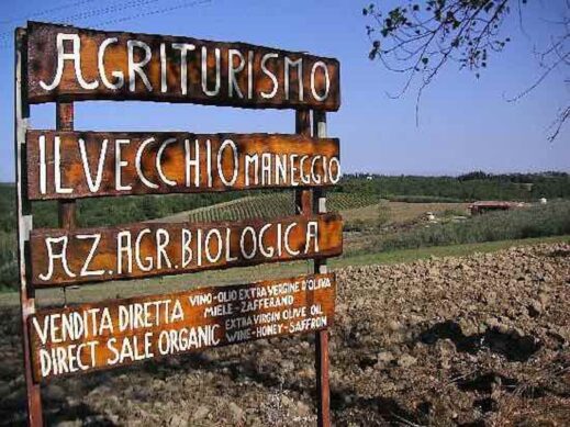 Il-Vecchio-Maneggio-large-sign-519x389 A Day in Tuscany: Organic Winery and Local Food at Il Vecchio Maneggio