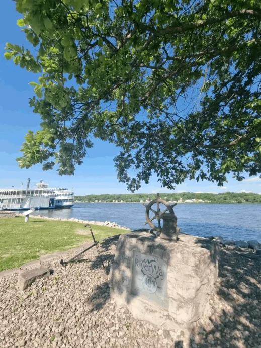 LeClaire riverboat Mississippi river