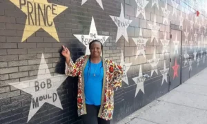 Stacey, Minneapolis Minnesota duffelbagspouse travels blog post