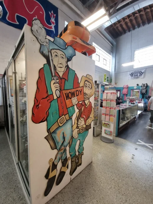 Route 66, Howdy mural