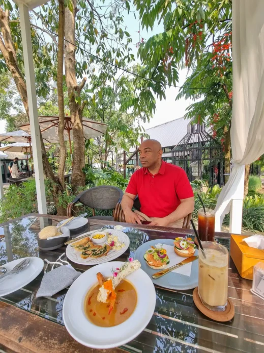 lunch at Fleur Cafe & Eatery