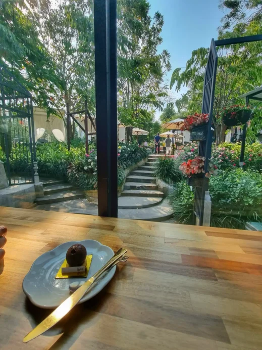 free dessert at Fleur Cafe & Eatery
