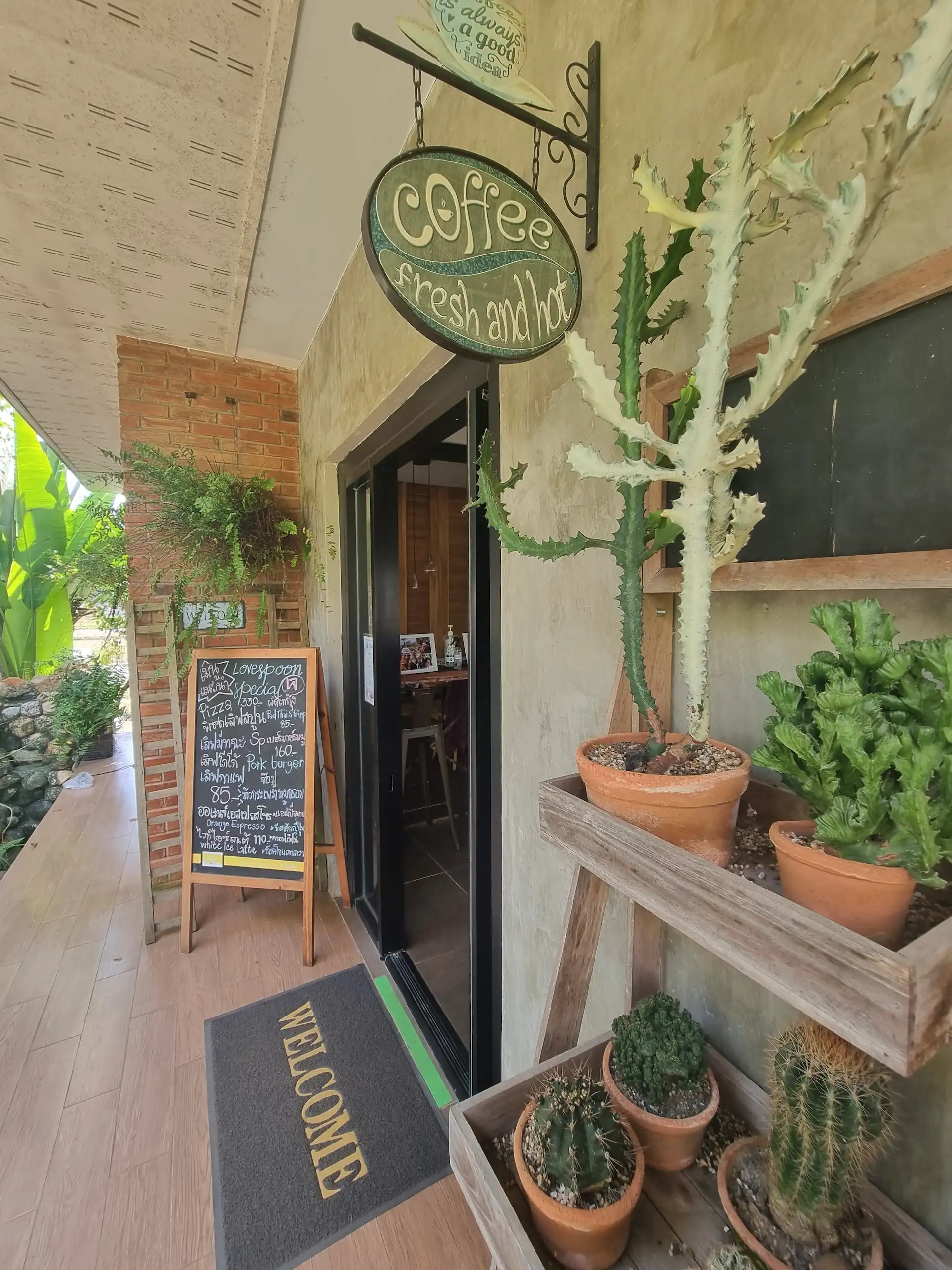 Lovespoon Cafe Chiang Rai Thailand