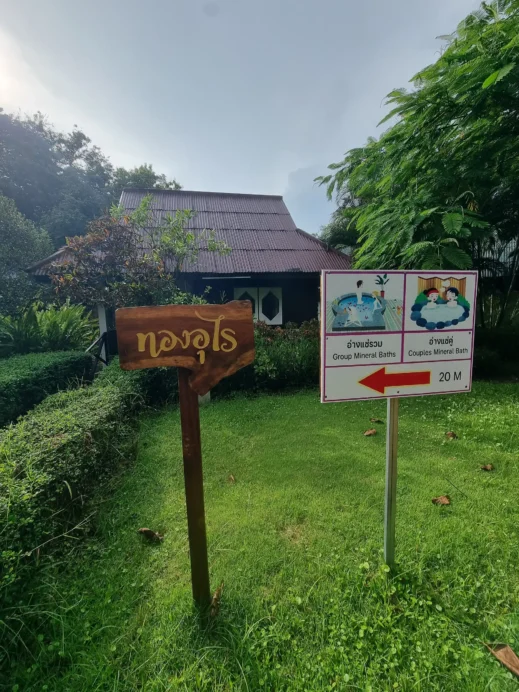 Sankampaeng Hot Springs, Thailand, signs