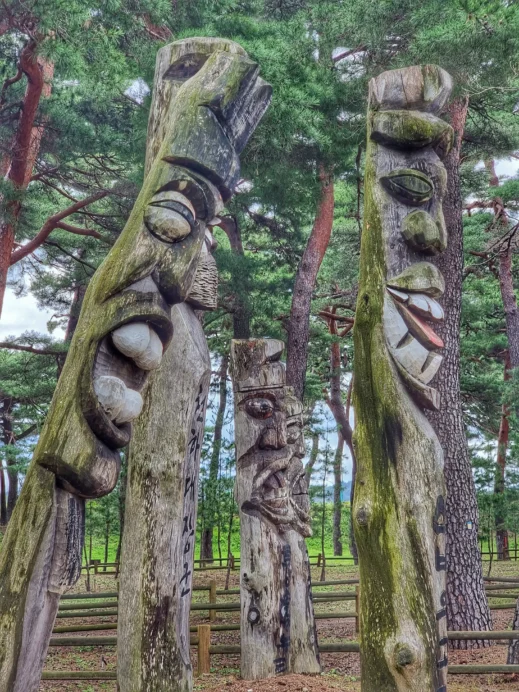 Wooden guardian pitstop in Uljin Korea