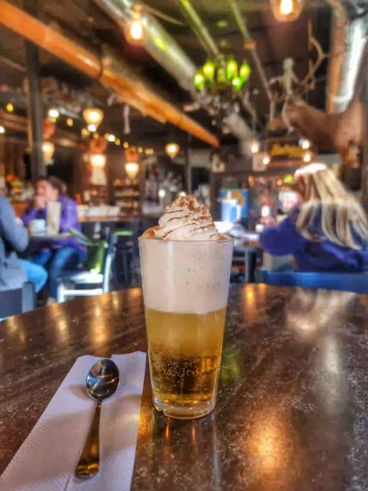 Uptown Cafe lemonade float