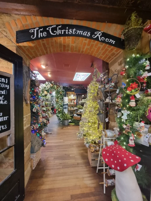 Amana Colonies, Christmas store, Christmas Store entrance