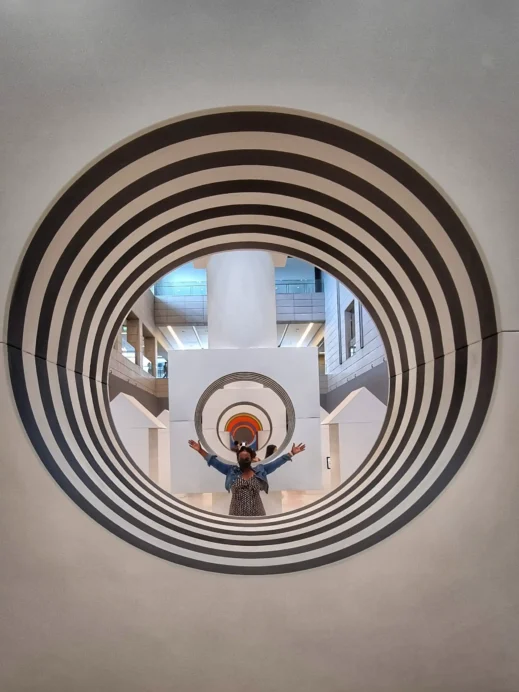 Stacey, Ulsan Art Museum, bullseye