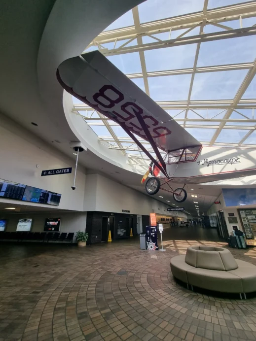 Quad Cities airport in Milan