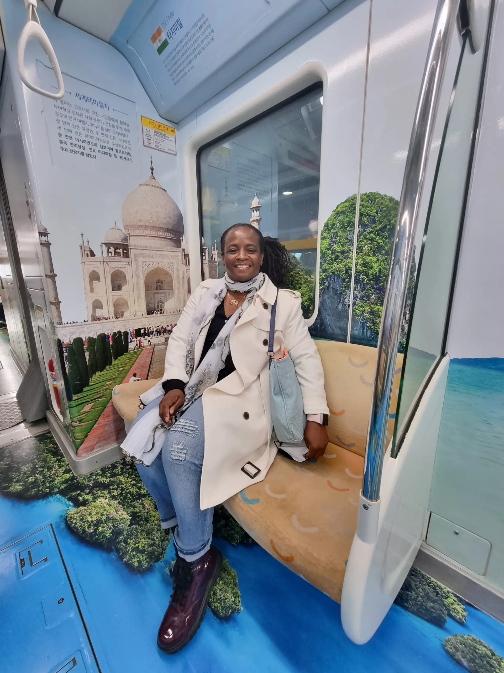 Stacey, Daegu, metro, South Korea