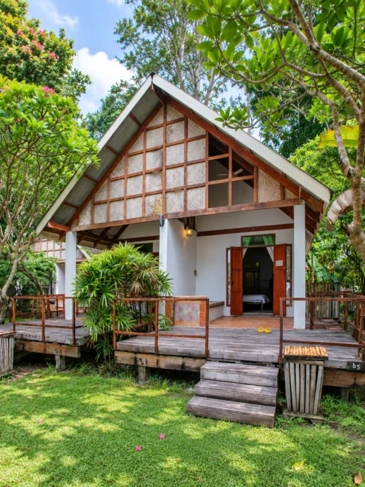 Koh Munnork, Thailand, deck
