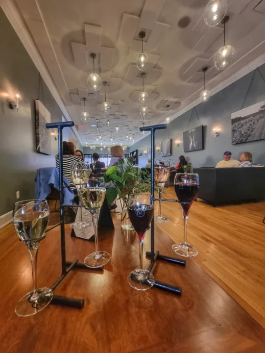 ugust Hill Winery Tasting Room Midwest Travel: 36 Hours in the Illinois Valley