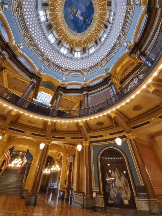 Iowa State Capitol2, 36 hours in Des Moines