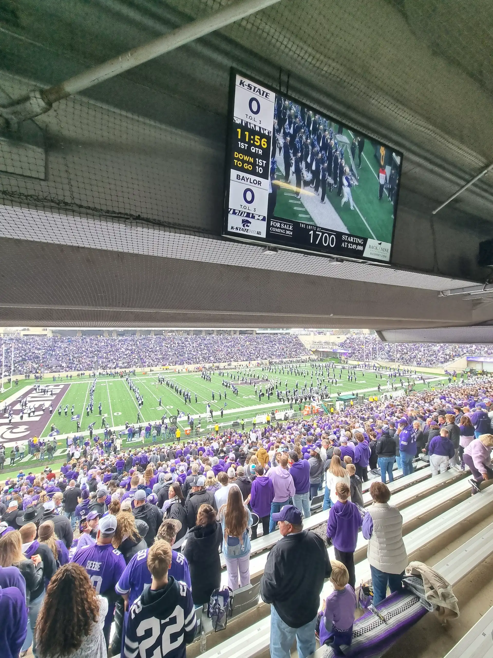 Manhattan, Kansas, Football game, fans