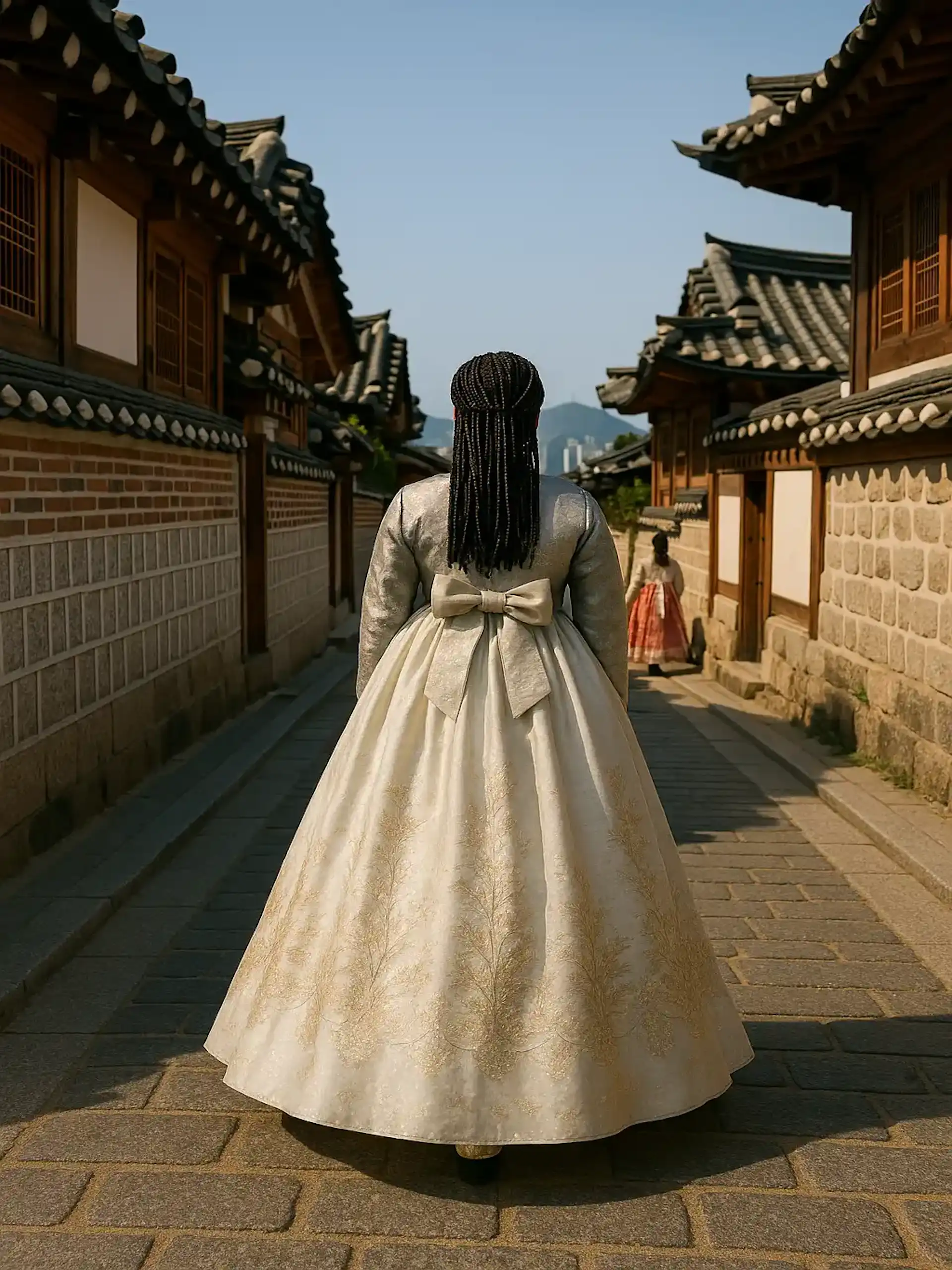 Stacey, Bukchon Hanok Village, in Hanbok wht-gld
