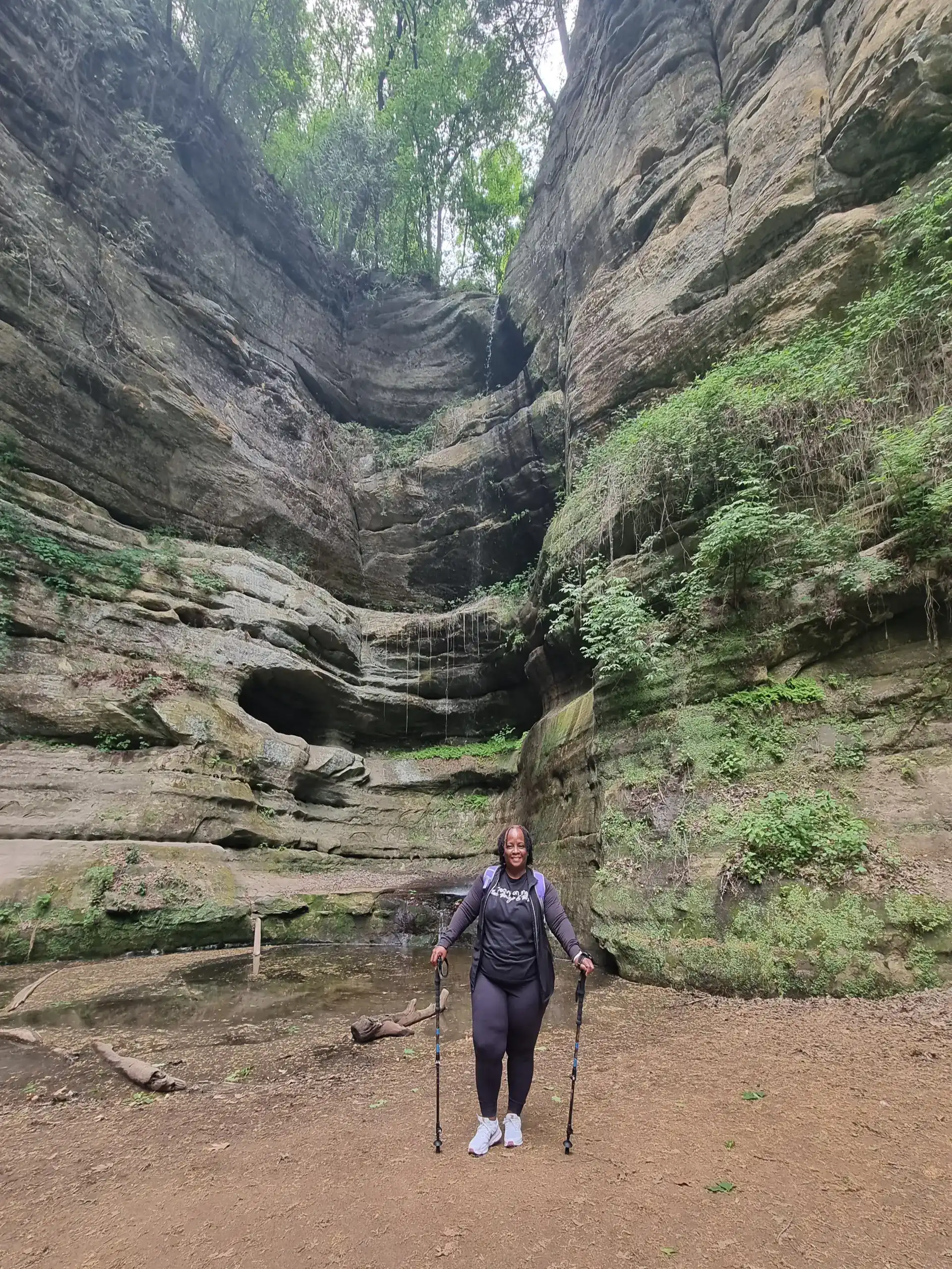 Stacey hiking Starved Rock