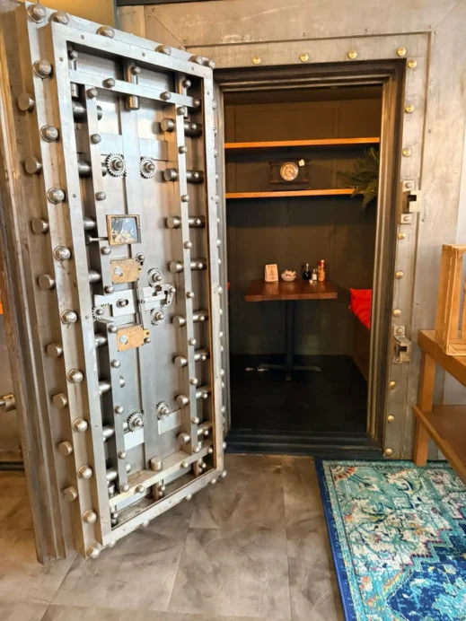 Cedar Rapids cafe vault door cafe