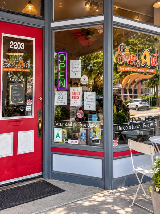 SweetArt Bakery Cafe Storefront