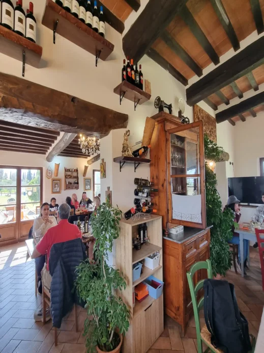 Il Vecchio Maneggio dining room