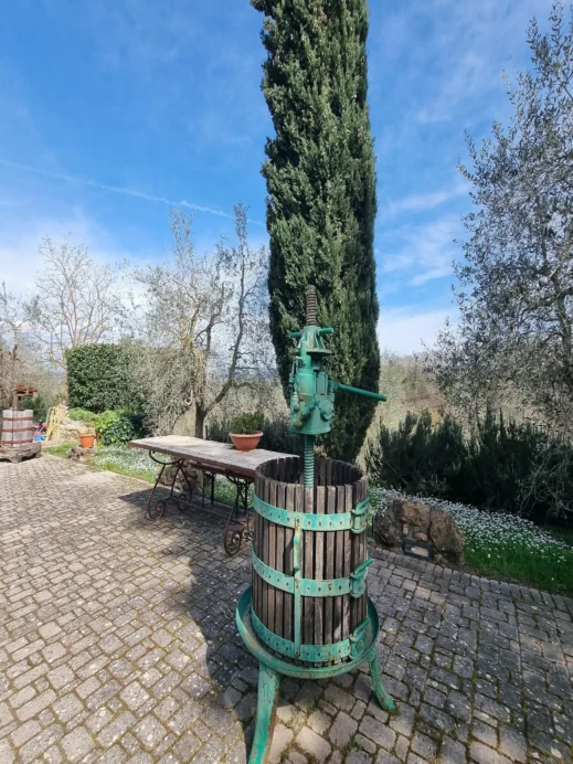 Il Vecchio Maneggio wine press