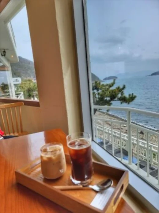 Cafe-de-Mongdol-best-cafes-Yeosu-snackjpg