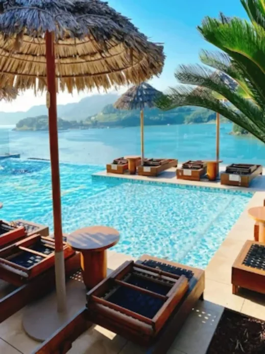 Maae-Cafe-Yeosu-pool-ocean ocean