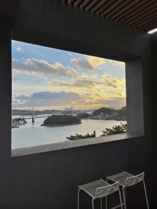 Romantic-Cafe-in-Yeosu window
