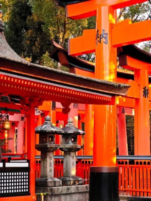 1Fushimi Inari gates lanterns