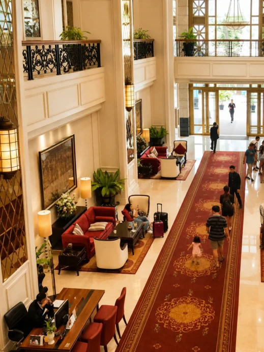 Grande Centre Point Hotel Ratchadamri lobby view