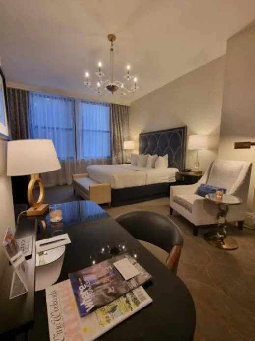 Hotel St Louis bedroom