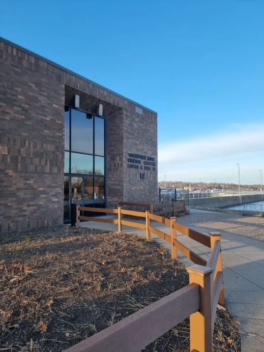 Rock Island, Locks Visitor Center