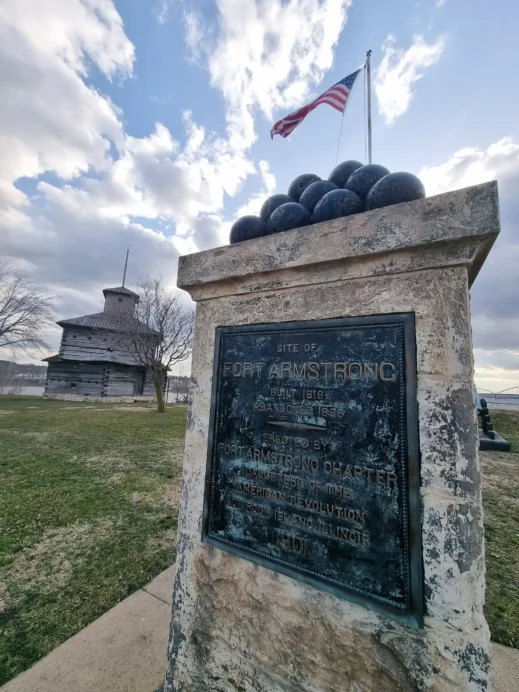Rock Island, arsenal, 19th century, Fort Armstrong, canonballs