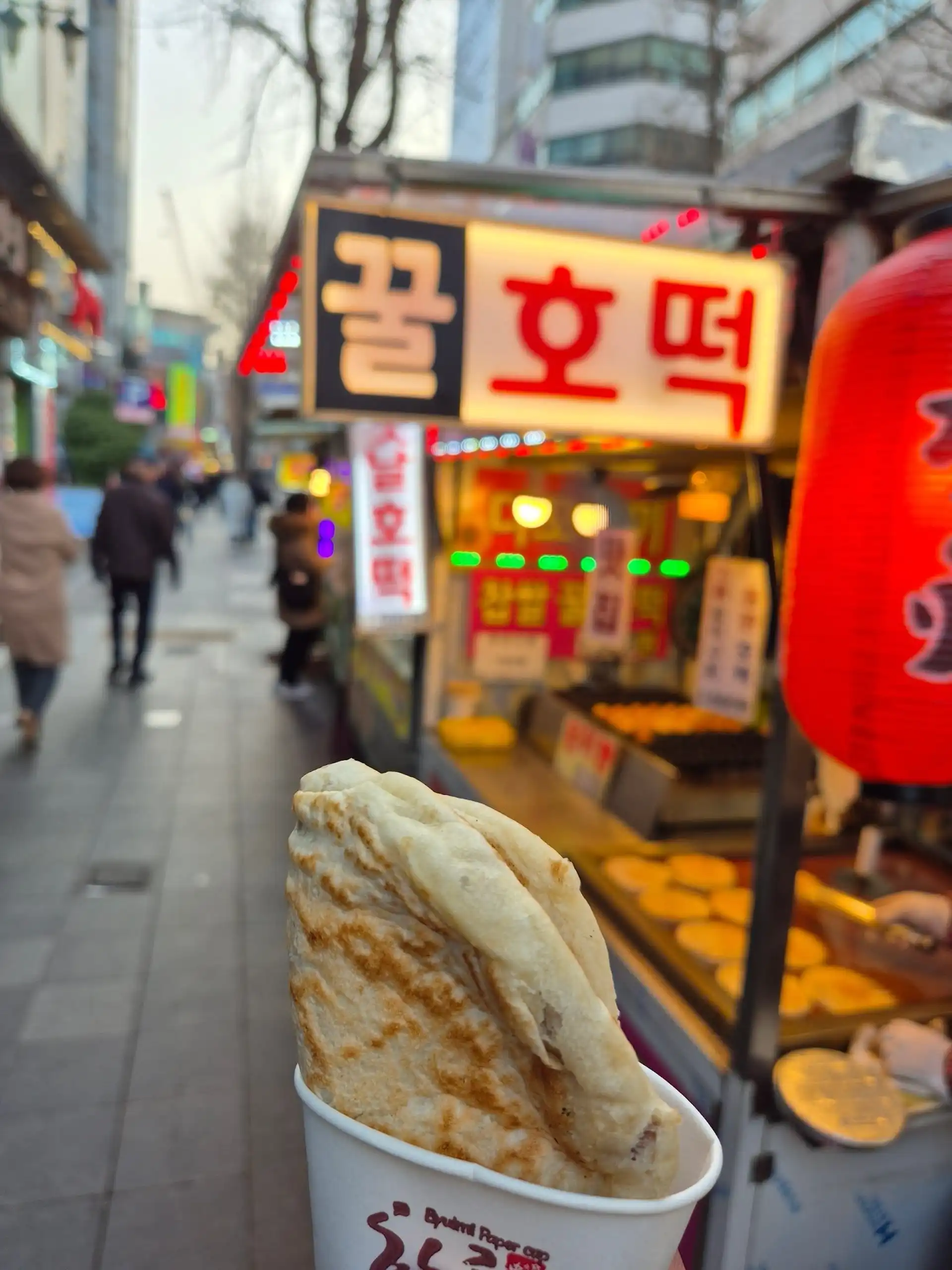 South Korean hotteok street food