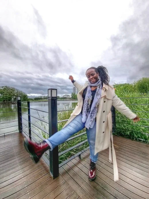 Stacey kicks rain in Daigu