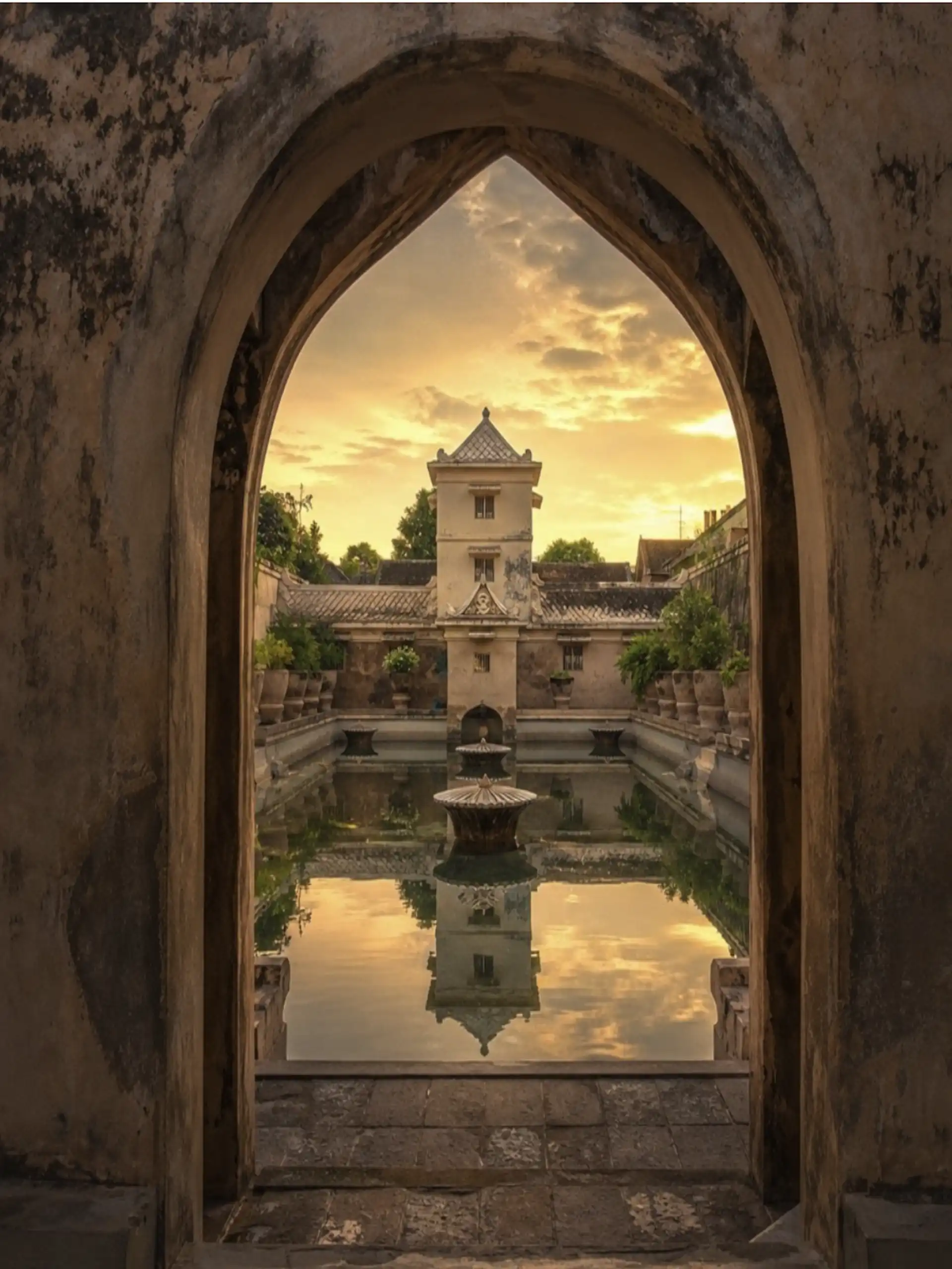 Yogyakarta-Taman-Sari-Water-Castle-Sunset