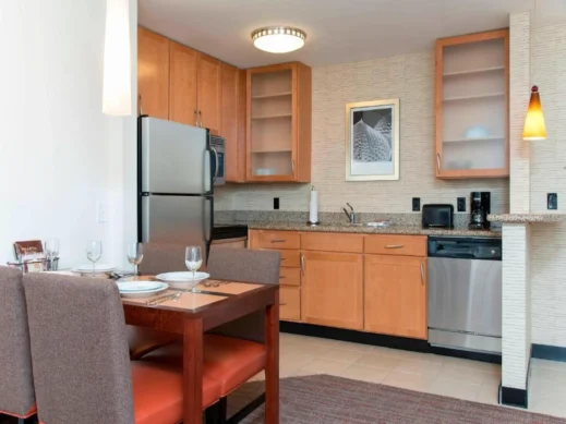 residence inn moline kitchen