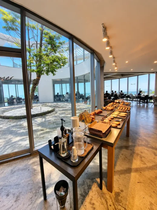 Hey Mer, Ulsan, pastry table, atrium