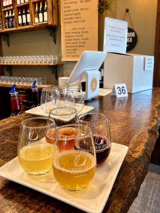 Liquid Art Winery, Manhattan, 4 glasses of wine