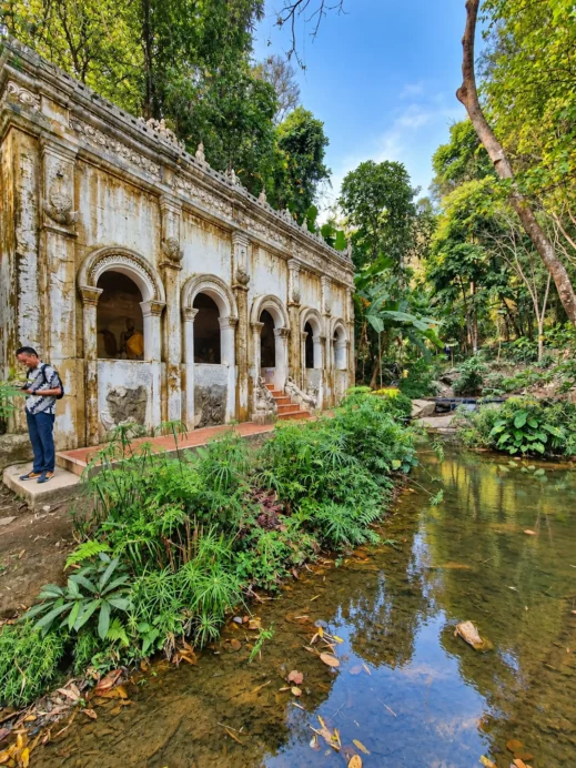 Wat Pha Lat, Reflective Stream