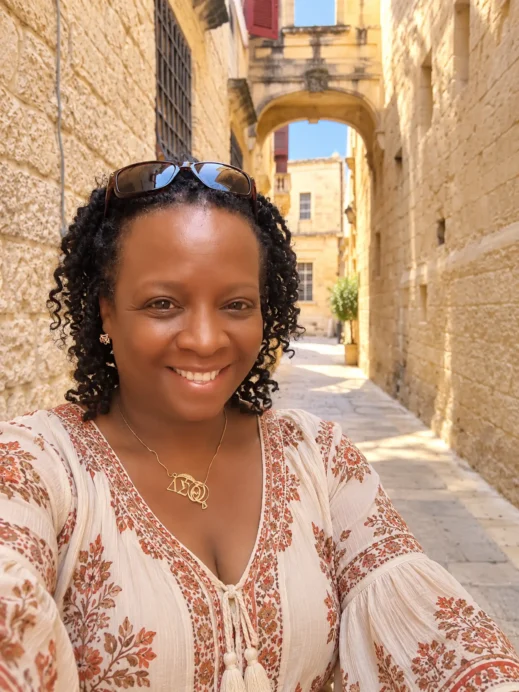 Malta, solo trip, Stone Alley Portrait 2
