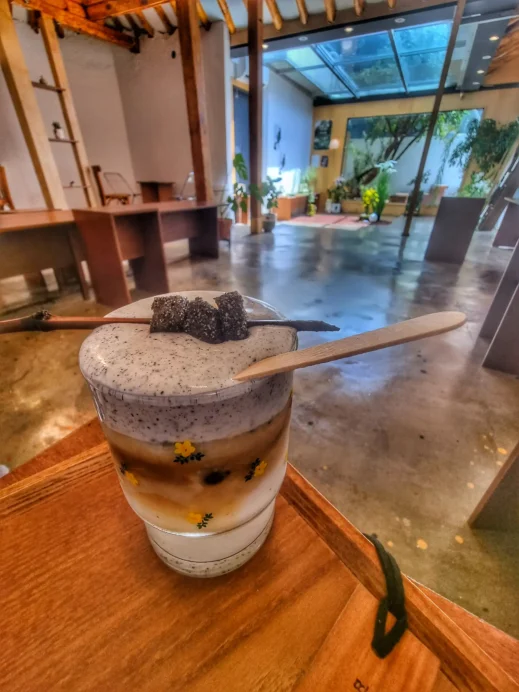 Minwoljae Cafe, charcoal latte, sugar cube