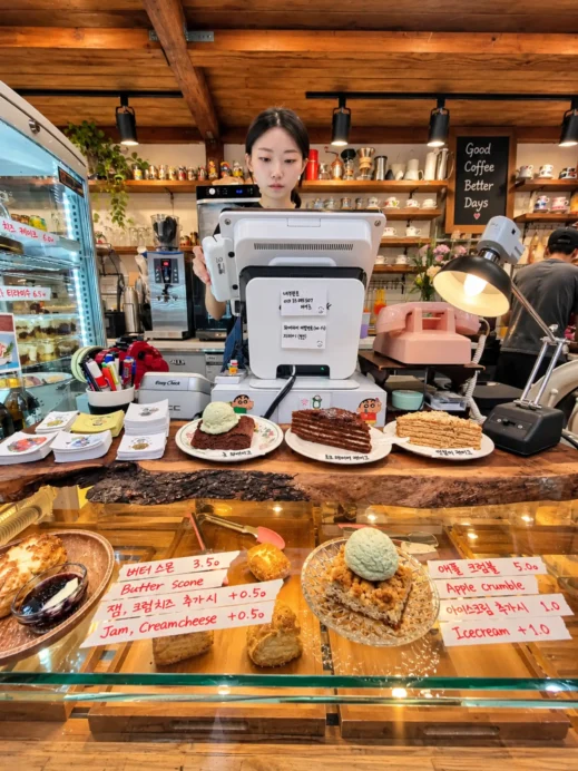 Romance Papa, hanok, cashier, Daegu