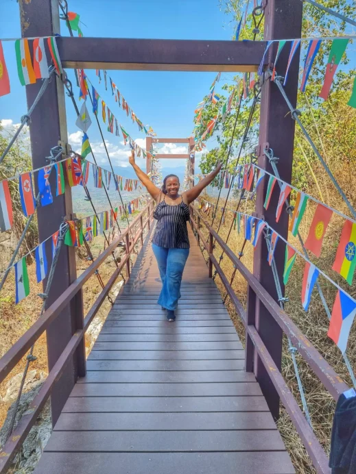 Wat Chalermprakiat, Stacey, multi flags