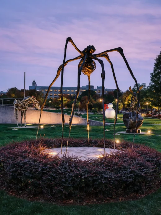 Des Moines Pappajohn Sculpture Park